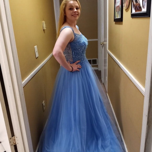 Homecoming/Prom dress - Picture 2 of 4